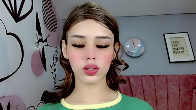ValeriaAguilar online show from January 7, 2025, 5:20 pm