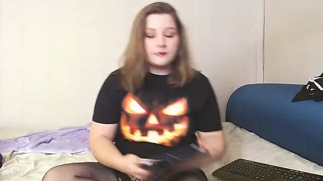 Casperswhxxx online show from November 1, 2025, 6:30 am