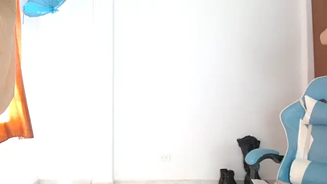 Snapshot of TokioStar chatting on February 21, 2026, 3:25 pm TokioStar online show from February 21, 2026, 3:25 pm