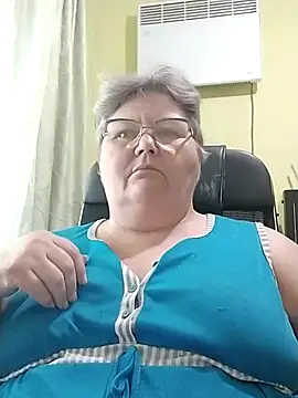 Snapshot of AlenushkaGold chatting on September 27, 2025, 8:31 am AlenushkaGold online show from September 27, 2025, 8:31 am
