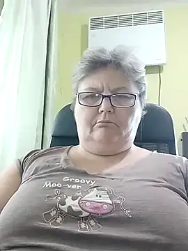 Snapshot of AlenushkaGold chatting on October 16, 2025, 8:22 am AlenushkaGold online show from October 16, 2025, 8:22 am
