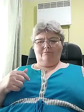 Snapshot of AlenushkaGold chatting on September 21, 2025, 11:04 am AlenushkaGold online show from September 21, 2025, 11:04 am