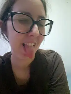 Sarah459 online show from May 6, 2026, 7:29 pm