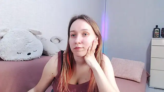 Snapshot of lovely_hayley chatting on April 28, 2026, 9:52 pm lovely hayley online show from April 28, 2026, 9:52 pm