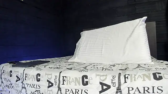 Snapshot of taurus_boy1 chatting on February 23, 2025, 12:16 pm taurus boy1 online show from February 23, 2025, 12:16 pm