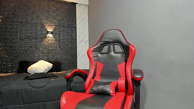 Snapshot of taurus_boy1 chatting on November 28, 2025, 12:27 pm taurus boy1 online show from November 28, 2025, 12:27 pm