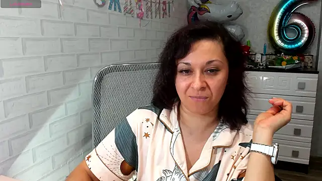 TeasyLana online show from February 22, 2026, 7:59 pm