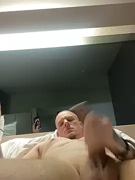 VixyGang online show from October 7, 2025, 5:25 pm