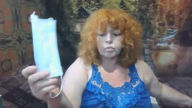 Snapshot of RoseRed69 chatting on July 11, 2026, 4:02 am RoseRed69 online show from July 11, 2026, 4:02 am