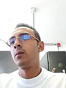 Snapshot of paisa233 chatting on February 11, 2026, 3:01 pm paisa233 online show from February 11, 2026, 3:01 pm