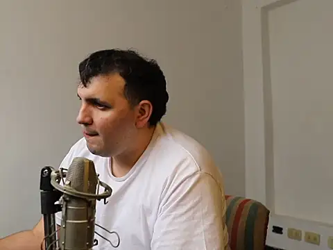 zekefotoslive online show from December 22, 2025, 7:25 pm