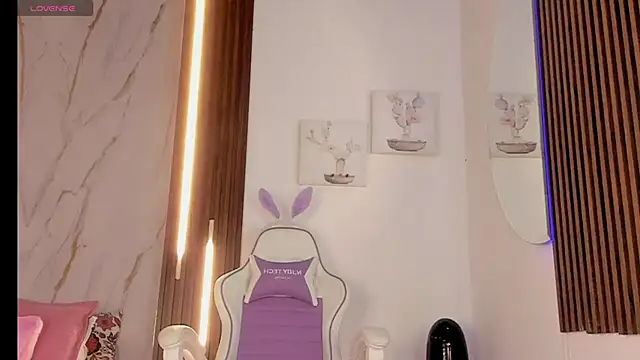 mia six66 online show from September 16, 2025, 12:06 pm