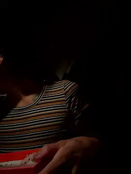 myloveforyouu online show from January 9, 2026, 2:29 am