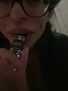 myloveforyouu online show from February 2, 2026, 4:55 am