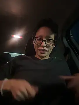 myloveforyouu online show from November 17, 2025, 12:14 am