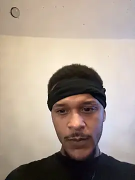 rayyymack online show from November 28, 2025, 12:44 am