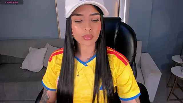 Snapshot of MariaHerrera_ chatting on June 28, 2026, 2:51 am MariaHerrera online show from June 28, 2026, 2:51 am