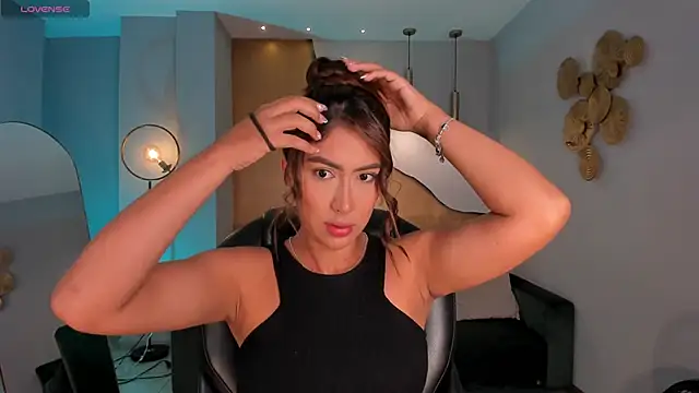 Snapshot of ArianaDumont chatting on February 18, 2026, 10:44 am ArianaDumont online show from February 18, 2026, 10:44 am