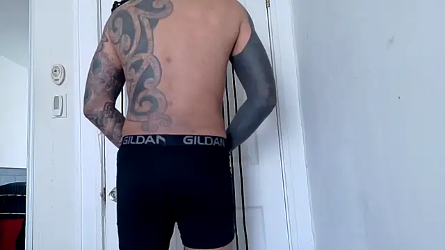 Snapshot of WyattBBC chatting on March 9, 2026, 6:33 pm WyattBBC online show from March 9, 2026, 6:33 pm