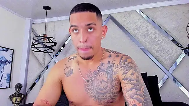 Snapshot of Damian09_ chatting on November 24, 2025, 8:09 pm Damian09 online show from November 24, 2025, 8:09 pm