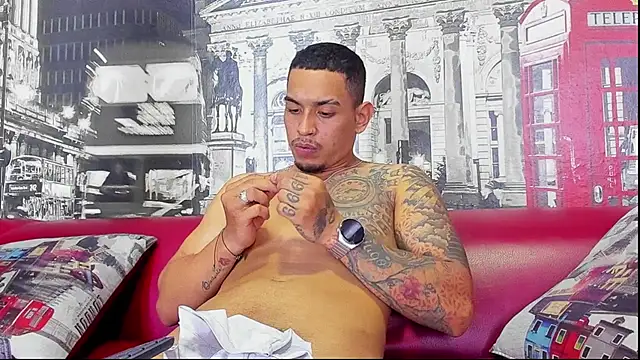 Snapshot of Damian09_ chatting on December 3, 2025, 2:23 am Damian09 online show from December 3, 2025, 2:23 am