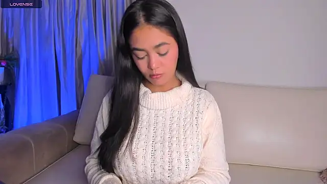 Snapshot of azzahara069 chatting on October 9, 2025, 3:29 am azzahara069 online show from October 9, 2025, 3:29 am