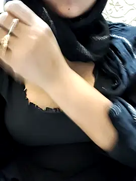 Snapshot of Indian-Nazia chatting on November 24, 2025, 6:19 pm Indian-Nazia online show from November 24, 2025, 6:19 pm