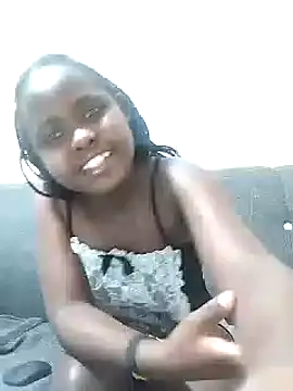 Snapshot of Sweetcecie01 chatting on October 20, 2025, 8:42 pm Sweetcecie01 online show from October 20, 2025, 8:42 pm