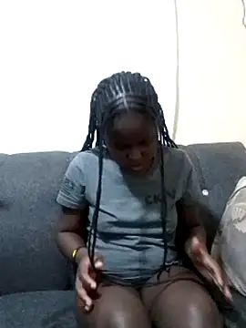 Snapshot of Sweetcecie01 chatting on October 23, 2025, 9:24 pm Sweetcecie01 online show from October 23, 2025, 9:24 pm