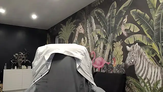 Snapshot of carla88 chatting on November 5, 2025, 8:17 am carla88 online show from November 5, 2025, 8:17 am