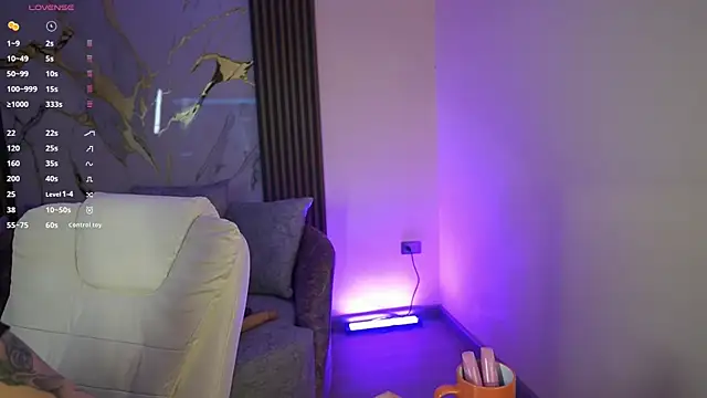 Anybuny online show from November 1, 2025, 11:37 am