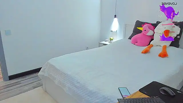 Snapshot of Miya_Kisss chatting on October 18, 2025, 9:11 am Miya Kisss online show from October 18, 2025, 9:11 am