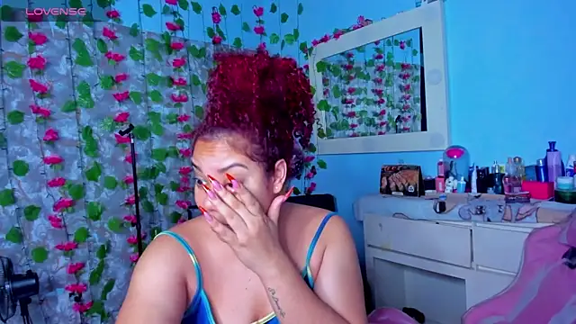 Snapshot of AngelaCoffee chatting on June 4, 2026, 5:06 pm AngelaCoffee online show from June 4, 2026, 5:06 pm