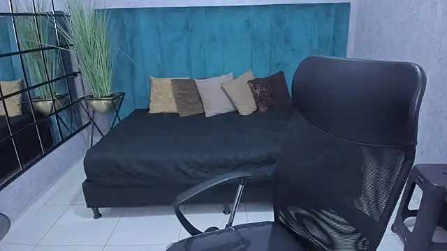 AngelaCoffee online show from July 17, 2026, 3:26 am
