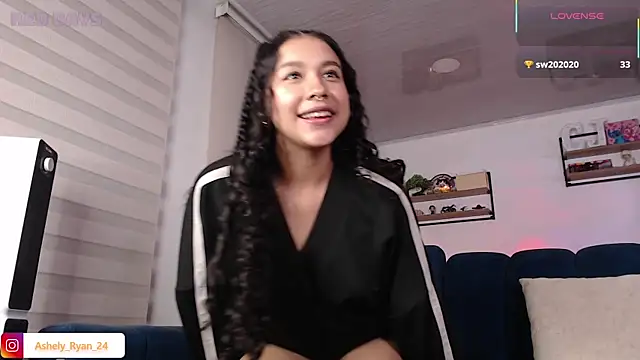 Snapshot of ashely_ryan24 chatting on June 19, 2026, 1:00 am ashely ryan24 online show from June 19, 2026, 1:00 am