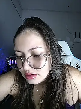 dani123unica online show from July 4, 2026, 10:43 am
