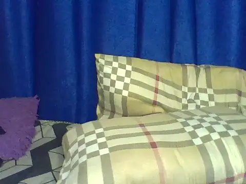 Snapshot of Hornygracious chatting on November 26, 2025, 10:32 pm Hornygracious online show from November 26, 2025, 10:32 pm