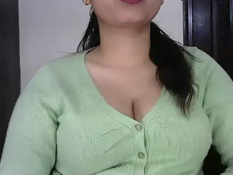 HOT-LOVELY online show from March 15, 2025, 2:12 pm