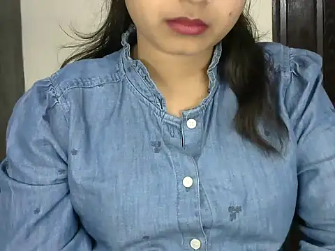 HOT-LOVELY online show from February 18, 2025, 11:08 pm