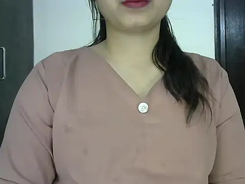 HOT-LOVELY online show from March 10, 2025, 6:01 pm