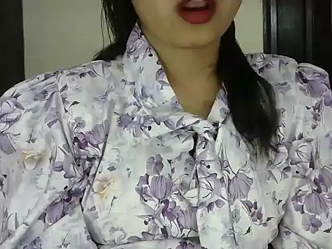HOT-LOVELY online show from March 5, 2025, 7:06 pm