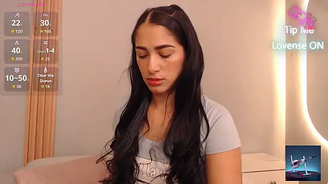 Snapshot of Thayssa_ross chatting on June 27, 2026, 2:45 pm Thayssa ross online show from June 27, 2026, 2:45 pm