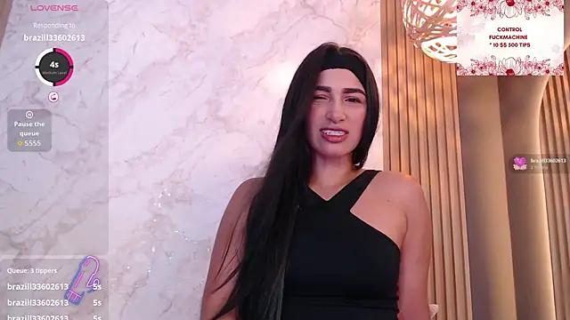 Snapshot of Thayssa_ross chatting on August 4, 2026, 2:43 pm Thayssa ross online show from August 4, 2026, 2:43 pm
