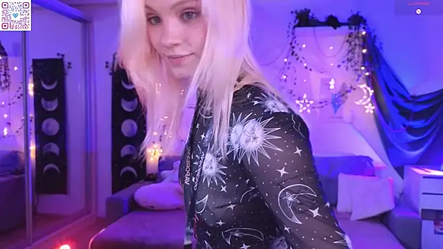 Moonlight Mia online show from April 10, 2026, 7:43 pm