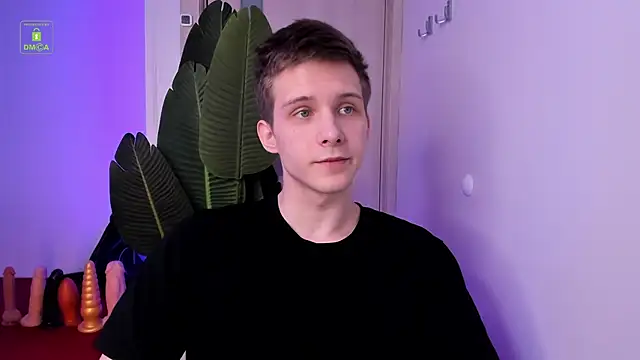 Snapshot of MarkGWalker chatting on February 17, 2025, 10:40 am MarkGWalker online show from February 17, 2025, 10:40 am