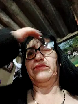 Snapshot of clarita_01 chatting on November 18, 2025, 10:40 am clarita 01 online show from November 18, 2025, 10:40 am