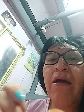 clarita 01 online show from June 26, 2026, 11:05 am