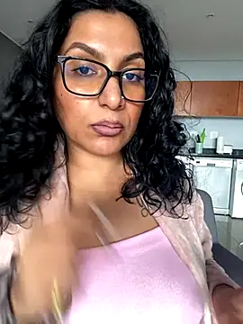 Snapshot of Indianbutter11 chatting on November 10, 2025, 4:50 am Indianbutter11 online show from November 10, 2025, 4:50 am