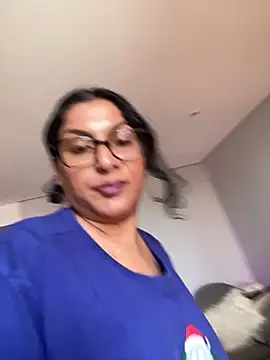 Snapshot of Indianbutter11 chatting on December 14, 2025, 8:09 am Indianbutter11 online show from December 14, 2025, 8:09 am