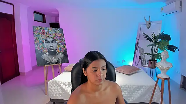 JANYLOVE   online show from January 12, 2026, 10:44 am